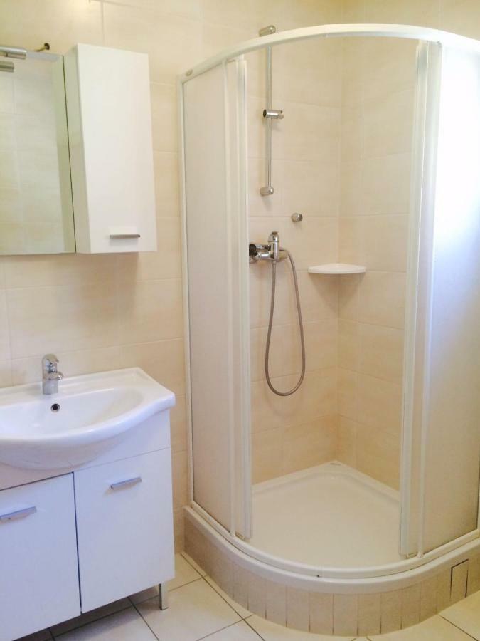 אומיס Apartmani "Grgic" מראה חיצוני תמונה