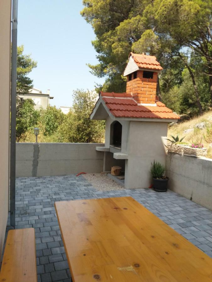 אומיס Apartmani "Grgic" מראה חיצוני תמונה
